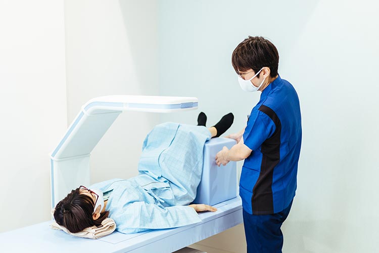 骨粗鬆症のイメージ写真